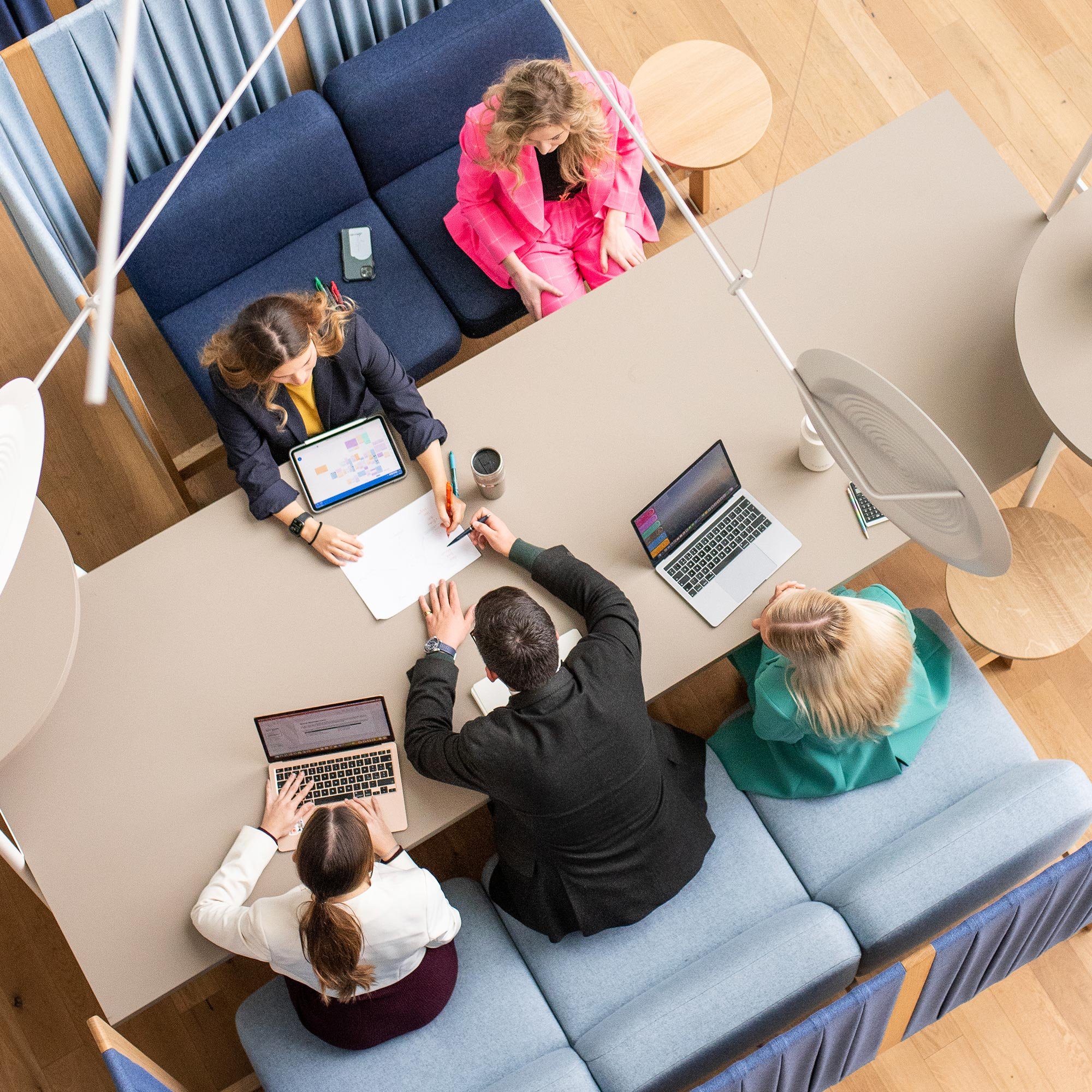 ehl-bachelor-square-HP