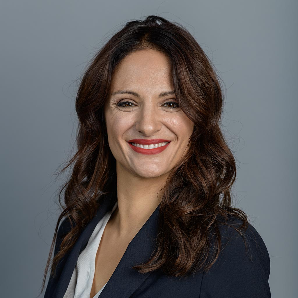Mrs Célia Omedas-Villar