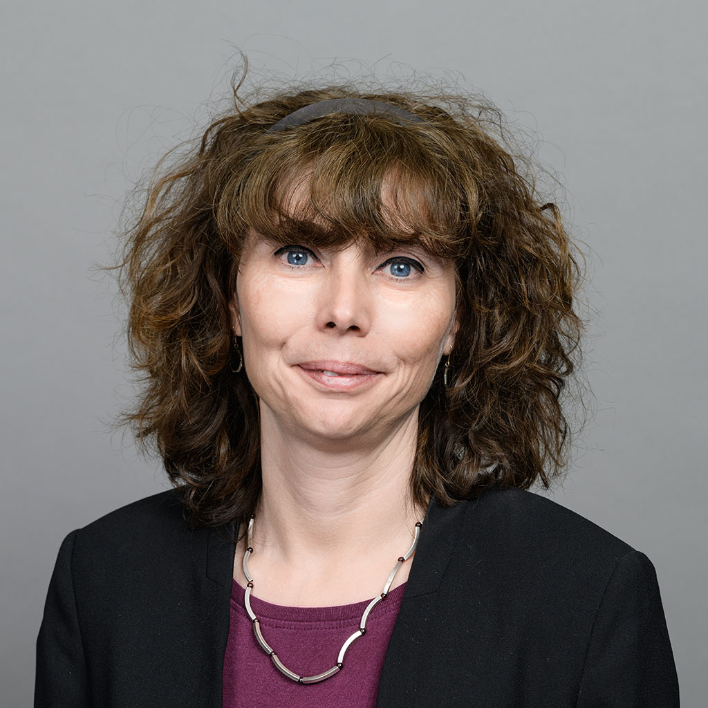 Mrs Karen Earl Erpelding