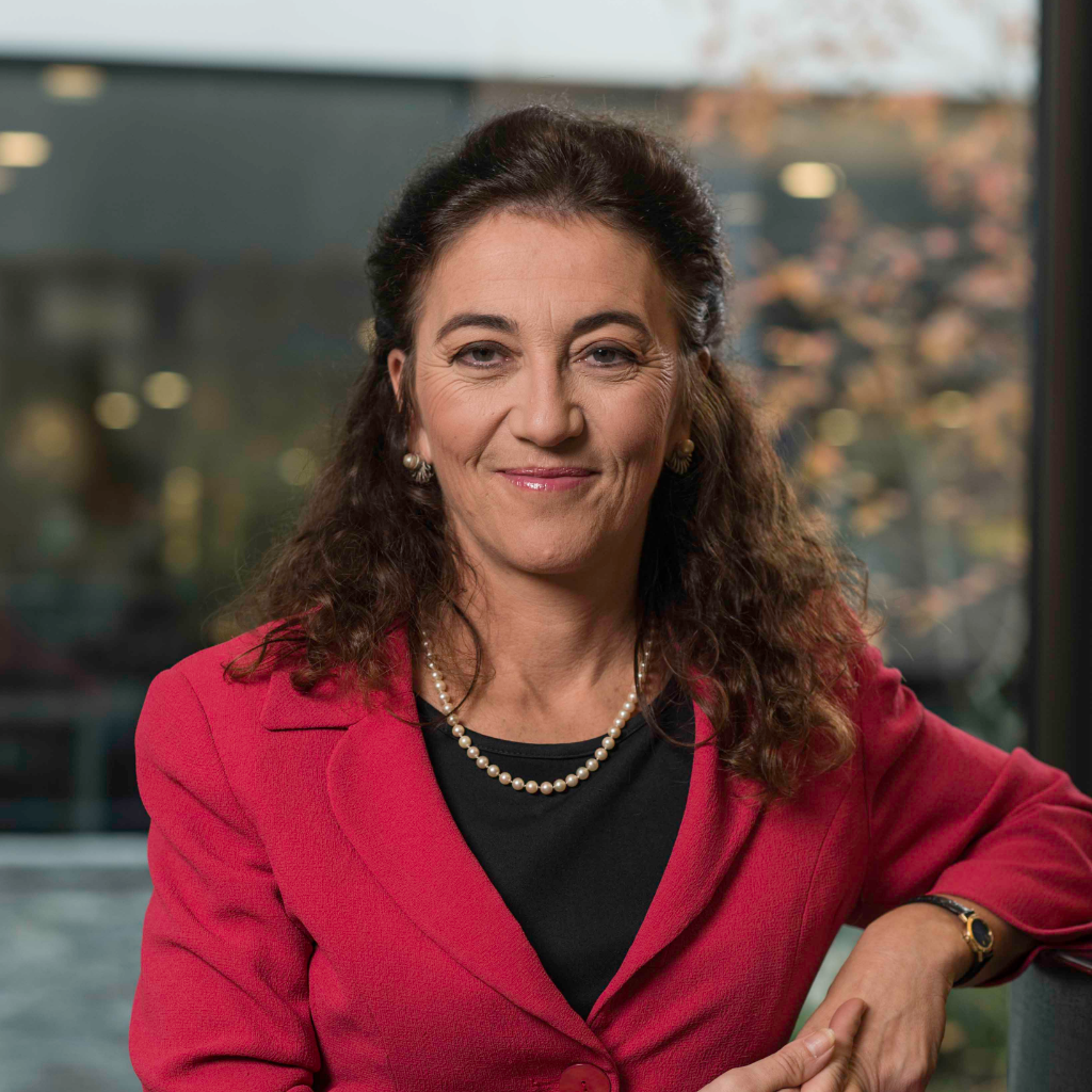 Mrs Emmanuelle Faure