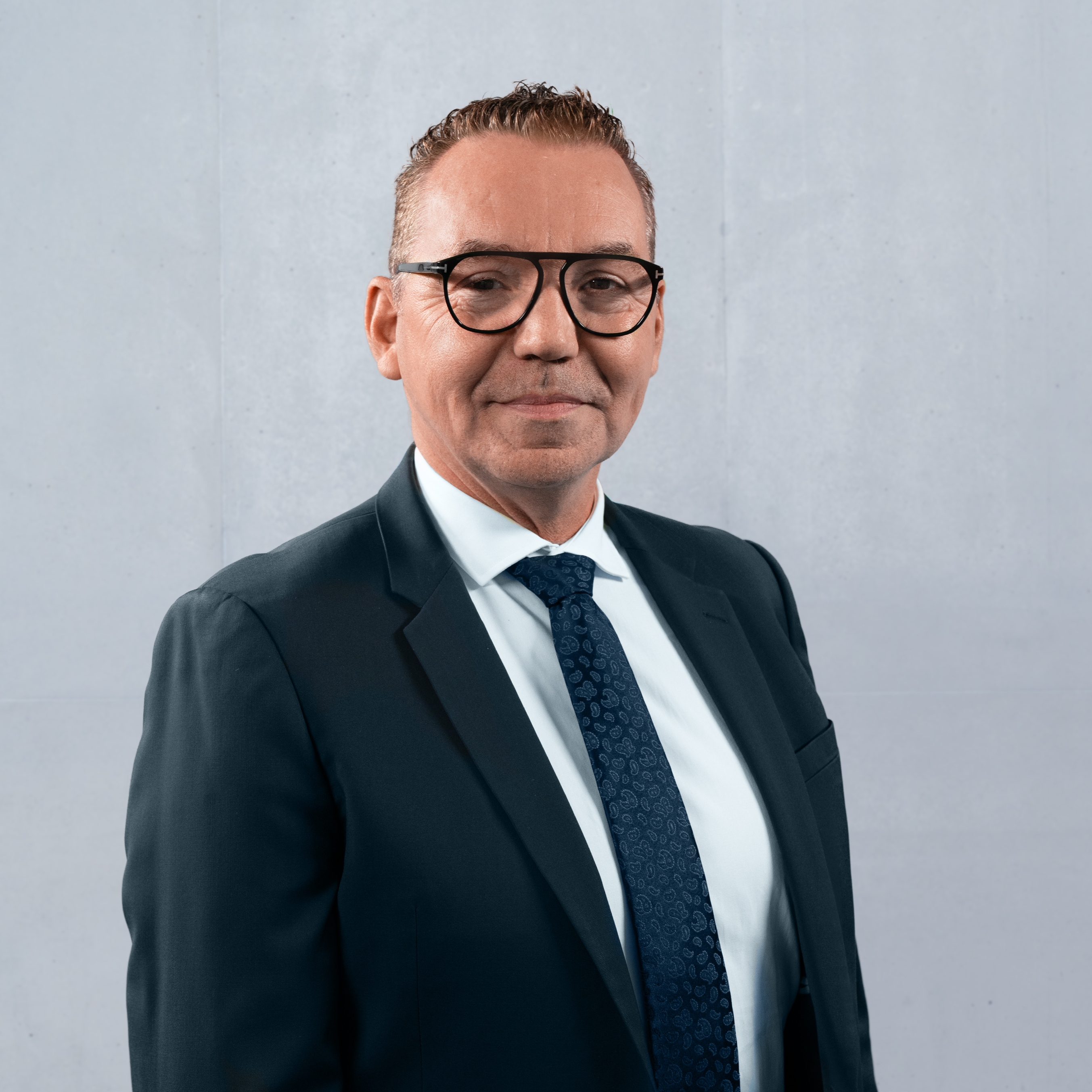Mr Frédéric Girodon