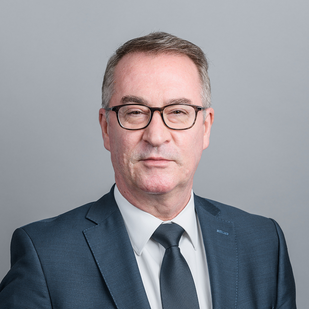 Mr Eric Iunker