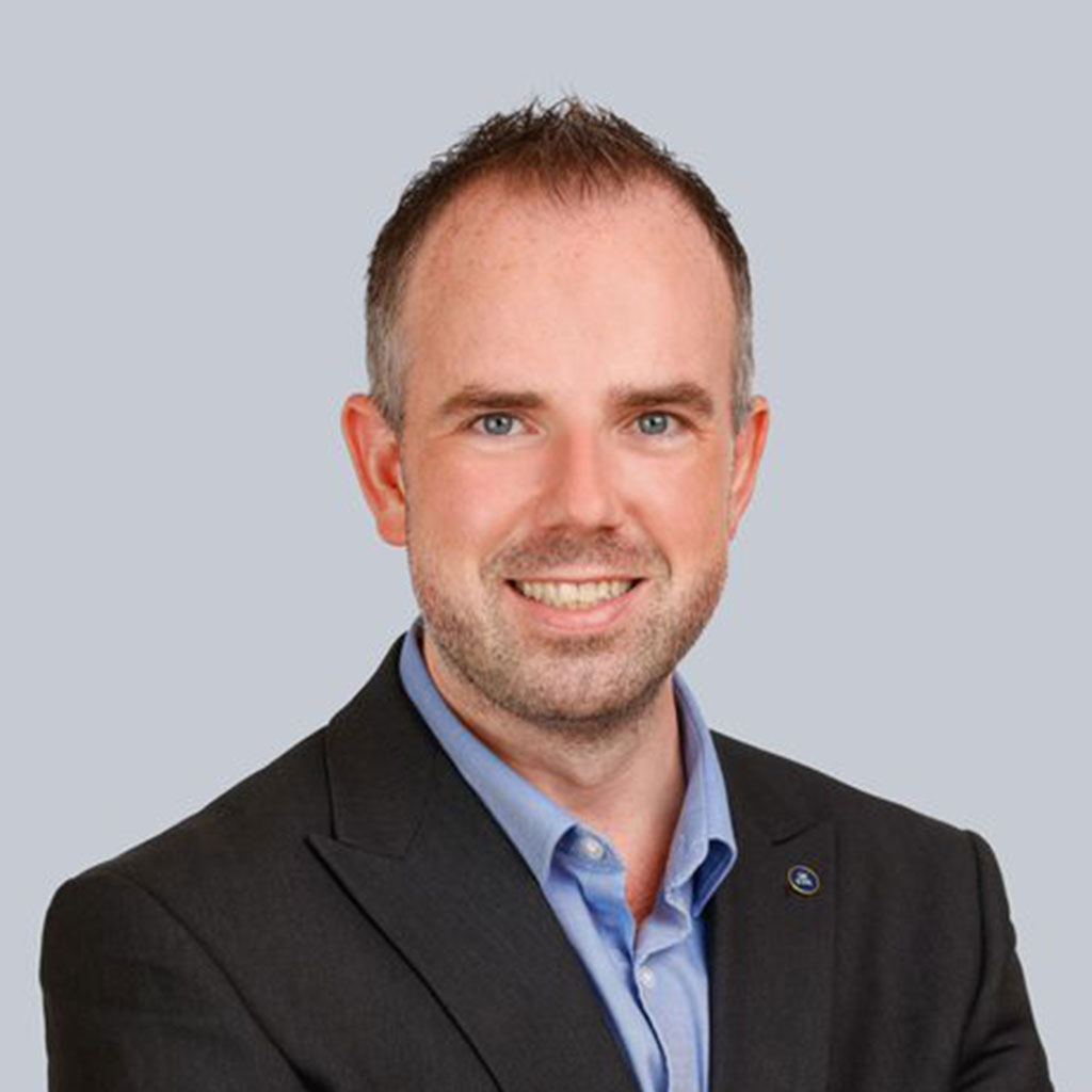 Dr Guy Llewellyn